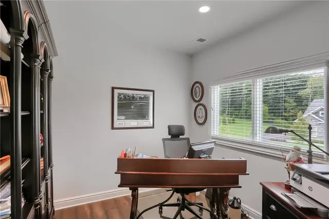 110 Miller Drive gallery image 11