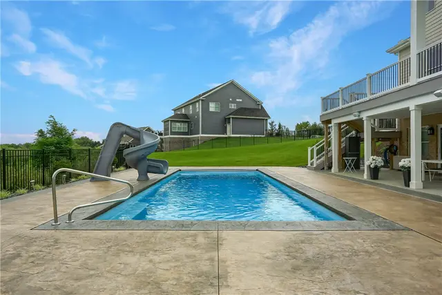 110 Miller Drive gallery image 40