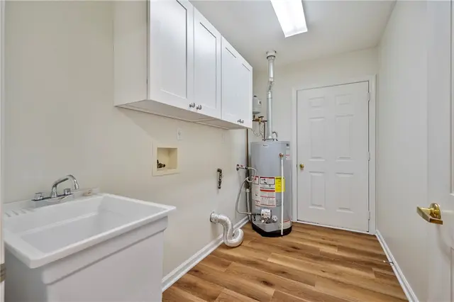 110 Steeplechase Cir gallery image 9