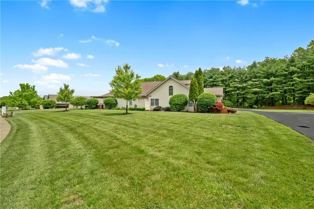110 Steeplechase Cir gallery image 30