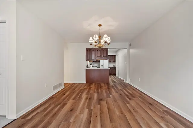 110 Steeplechase Cir gallery image 37