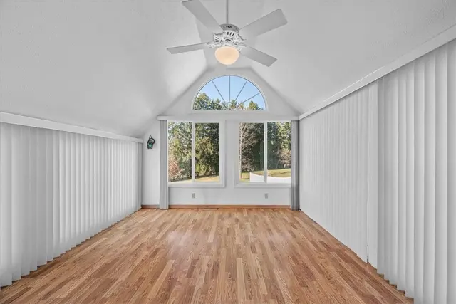 110 Weybridge Rd gallery image 10