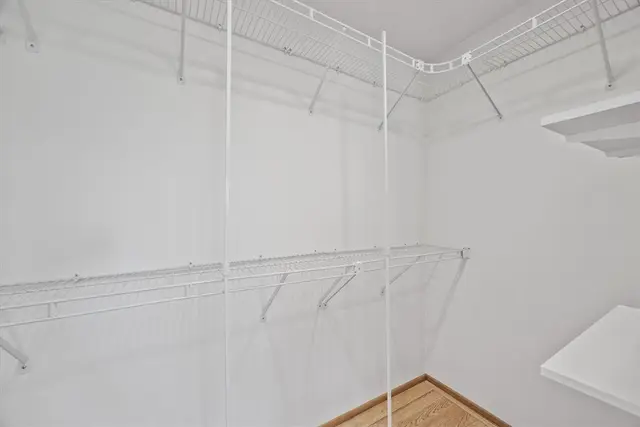 110 Weybridge Rd gallery image 18