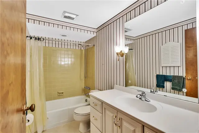 1103 Covington Pl gallery image 8