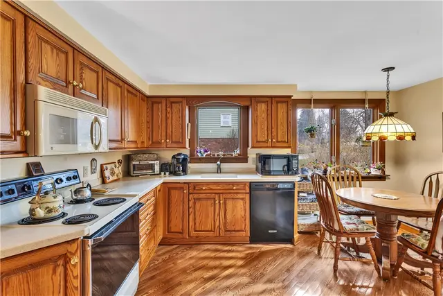 1103 Covington Pl gallery image 22