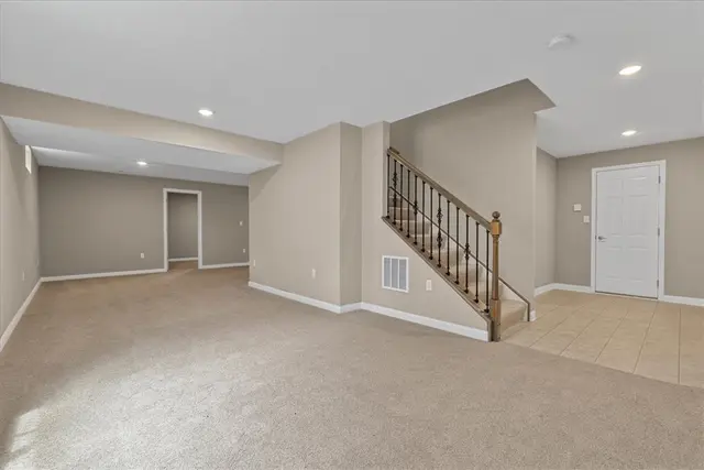 1103 Deerfield Drive gallery image 6