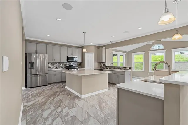 1103 Deerfield Drive gallery image 14