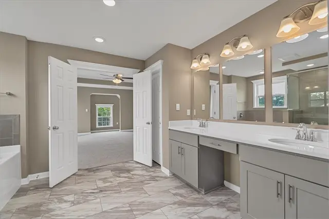 1103 Deerfield Drive gallery image 18
