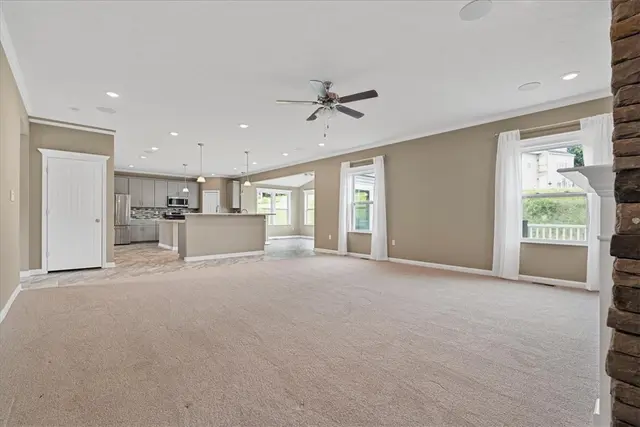 1103 Deerfield Drive gallery image 20