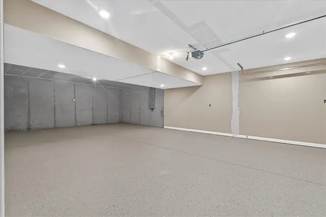 1103 Deerfield Drive gallery image 25
