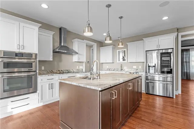 1104 Castletown Ct gallery image 5