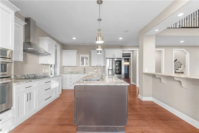 1104 Castletown Ct gallery image 15