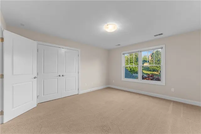 1104 Castletown Ct gallery image 37