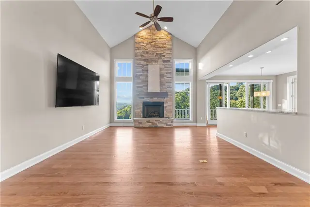 1104 Castletown Ct gallery image 48