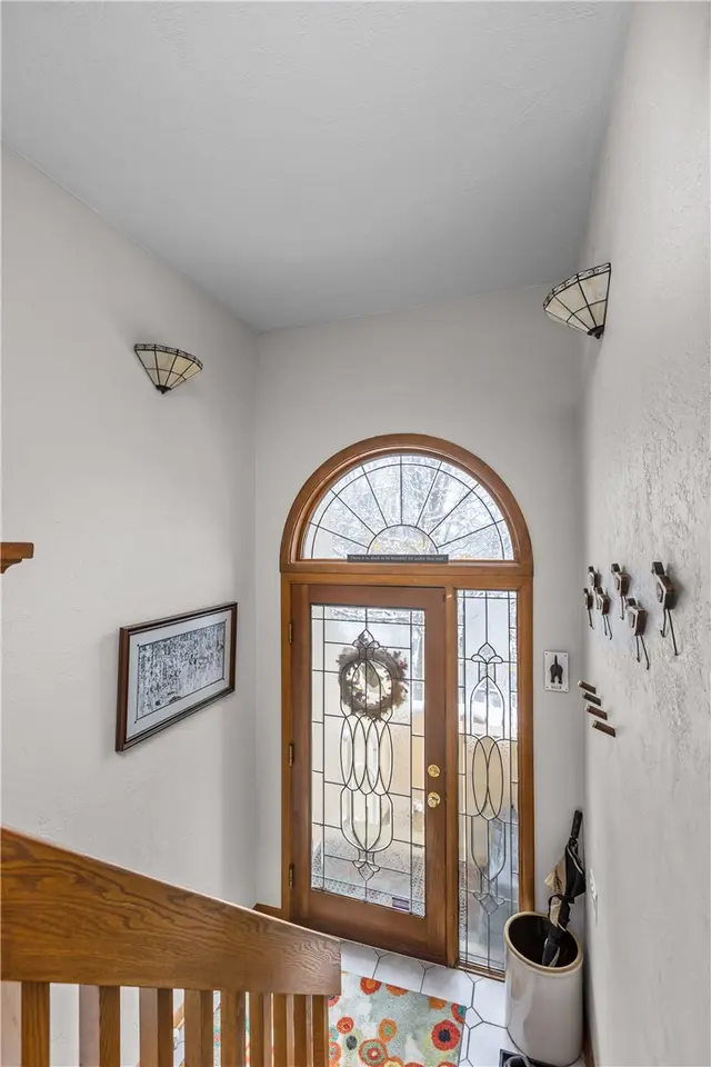 1104 W Ridge Road gallery image 4