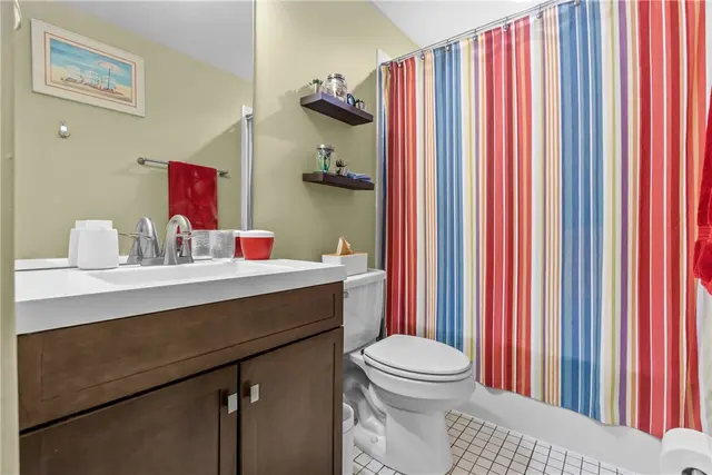 1104 W Ridge Road gallery image 19