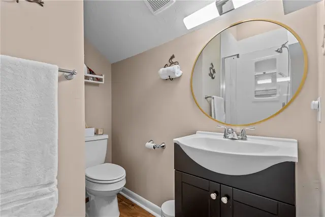 1104 W Ridge Road gallery image 24