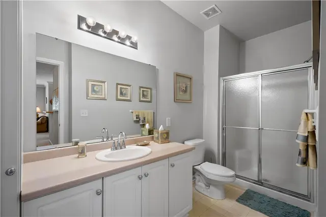 1106 Prescott Pl gallery image 3
