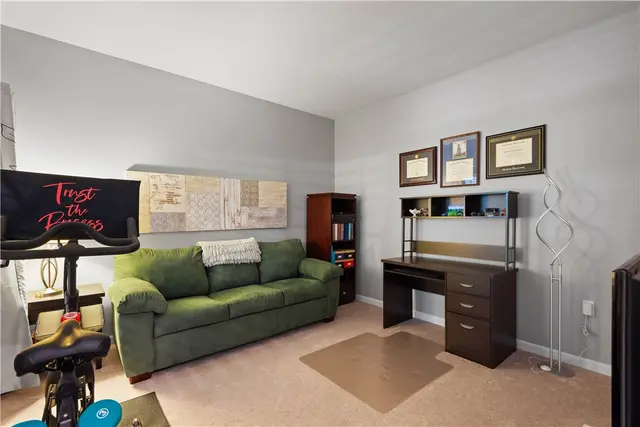 1106 Prescott Pl gallery image 10