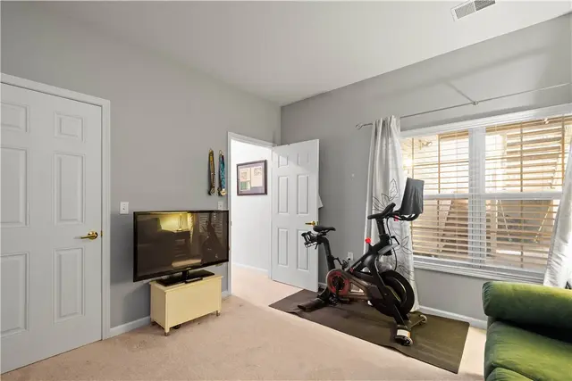 1106 Prescott Pl gallery image 14