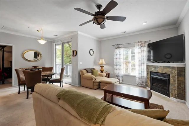 1106 Prescott Pl gallery image 28