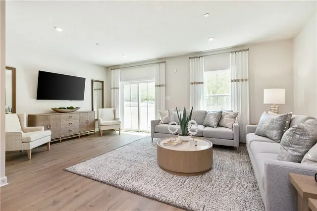 111 Breckenridge Court gallery image 6