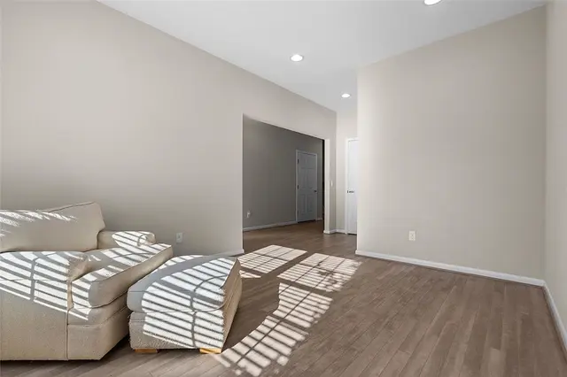 111 Continental Ln gallery image 7