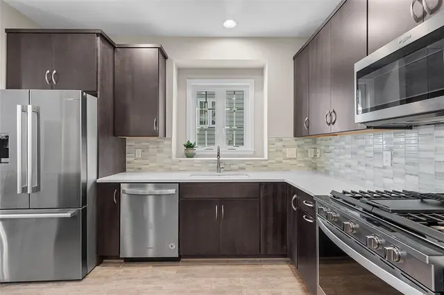 111 Continental Ln gallery image 12