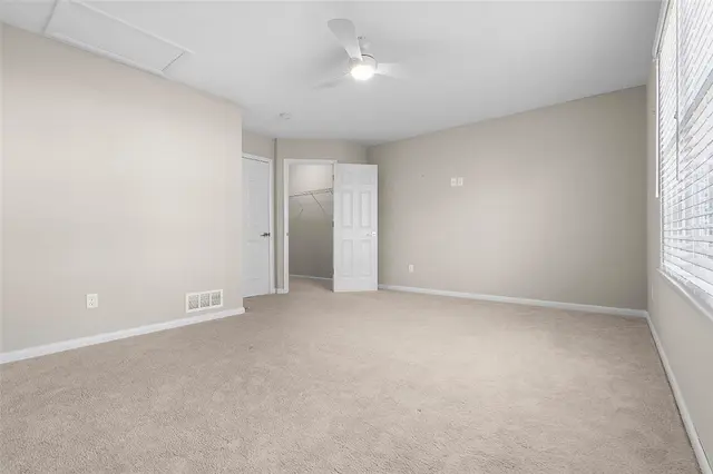 111 Continental Ln gallery image 37