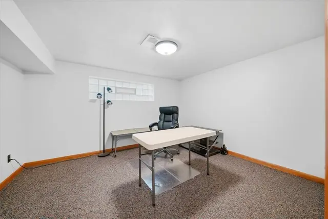 111 Doray Dr gallery image 5