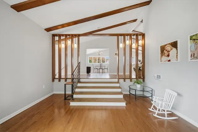 111 Doray Dr gallery image 6