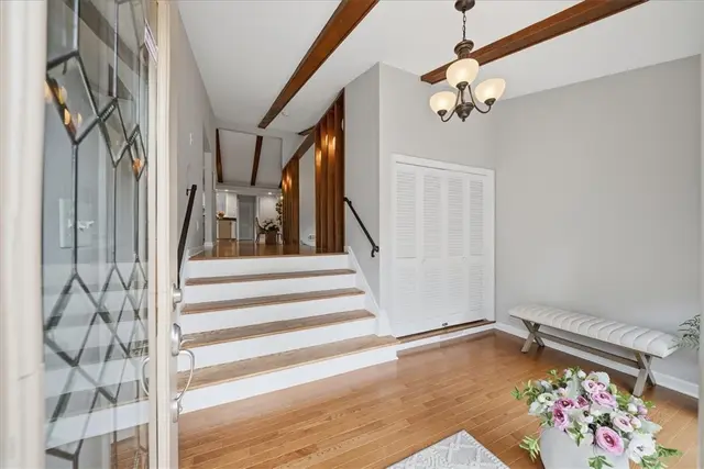 111 Doray Dr gallery image 10