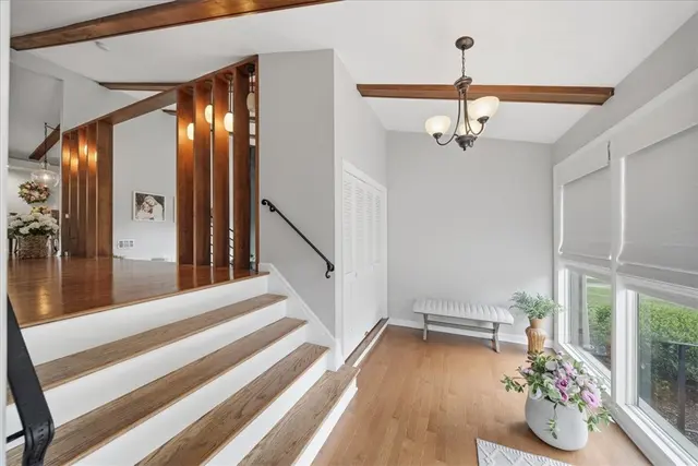 111 Doray Dr gallery image 17