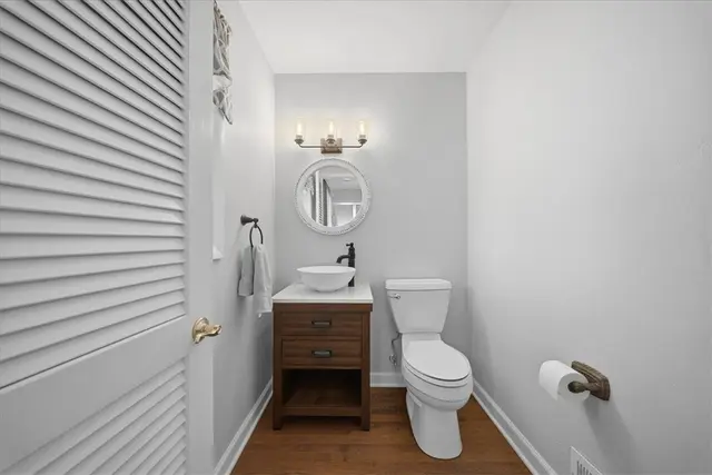 111 Doray Dr gallery image 25