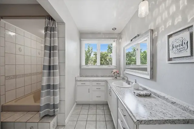 111 Doray Dr gallery image 26