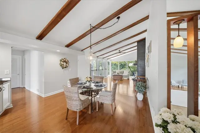 111 Doray Dr gallery image 37