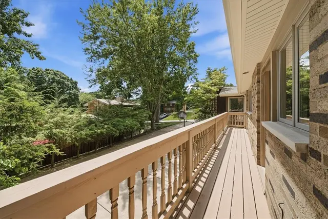111 Doray Dr gallery image 47