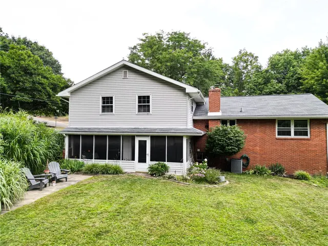 111 Ennerdale Ln gallery image 3