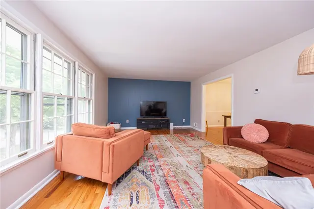 111 Ennerdale Ln gallery image 15