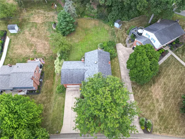 111 Ennerdale Ln gallery image 16