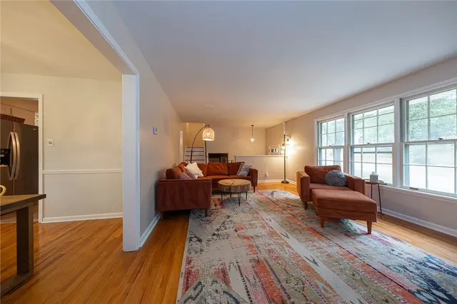 111 Ennerdale Ln gallery image 27