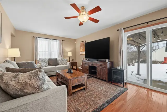 111 Greenhill Rd gallery image 4