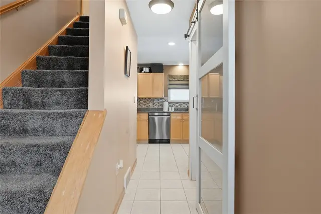 111 Greenhill Rd gallery image 11