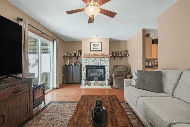 111 Greenhill Rd gallery image 13
