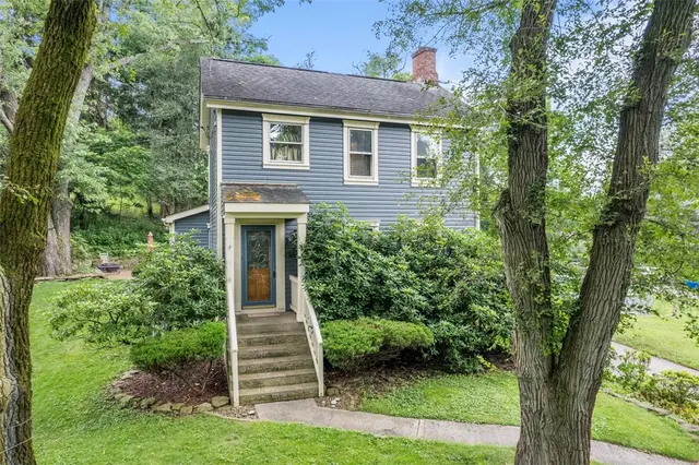 111 Hillcrest Dr gallery image 30