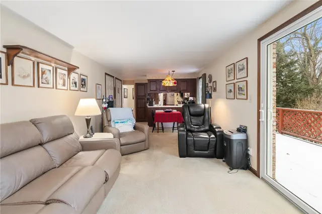 111 N Harleston Dr gallery image 21