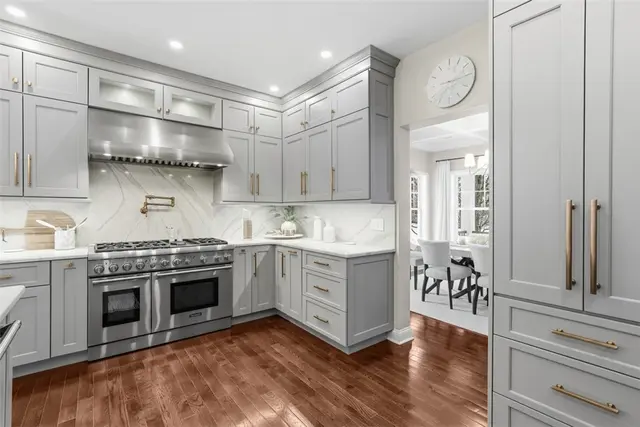 111 Stillwater Ln gallery image 4