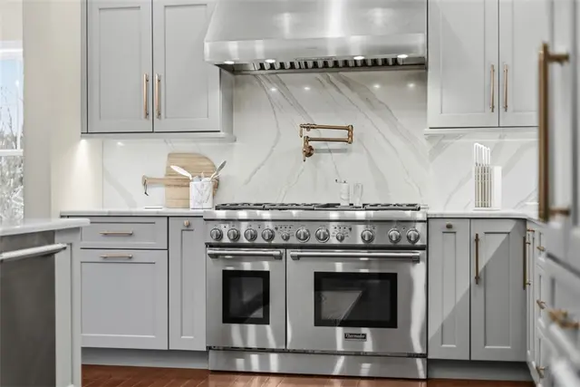 111 Stillwater Ln gallery image 6