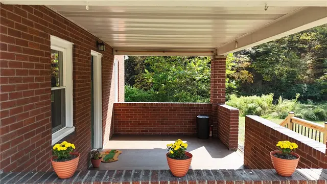 1112 Big Sewickley Creek Rd gallery image 11