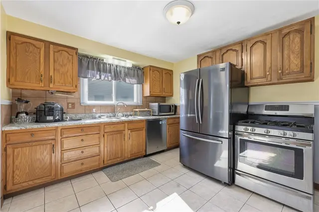 1113 Rochester Rd gallery image 11